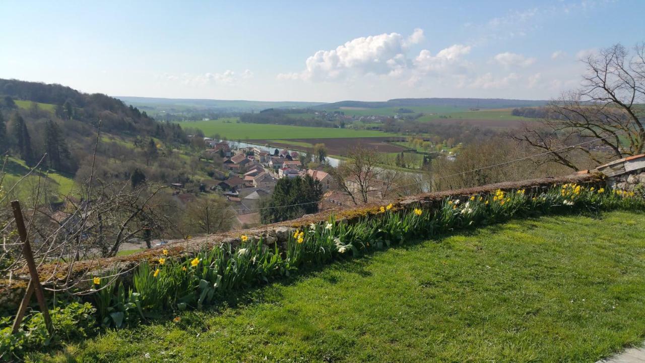 B&B Chez Fouchs - Chambre D'Hotes Dun-sur-Meuse ภายนอก รูปภาพ