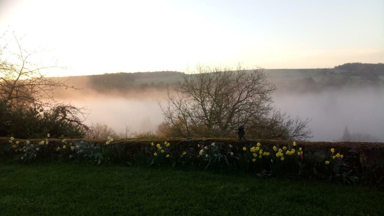 B&B Chez Fouchs - Chambre D'Hotes Dun-sur-Meuse ภายนอก รูปภาพ