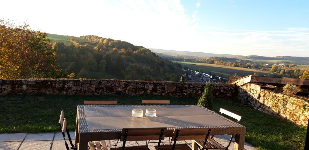 B&B Chez Fouchs - Chambre D'Hotes Dun-sur-Meuse ภายนอก รูปภาพ